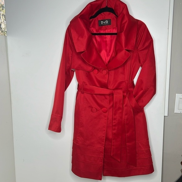Dolce & Gabbana D & G Sz 6 Red Matte Satin Four Button Belted Trench Coat - Picture 3 of 11
